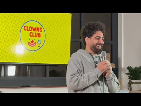 اجرای استنداپ برای مخاطبی که گوشاش سنگین بود😂