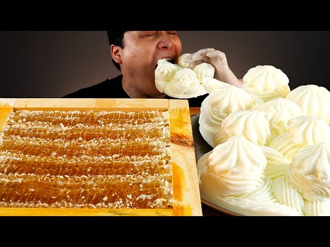 For today's mukbang, I'll enjoy honey, ice cream, and cheese