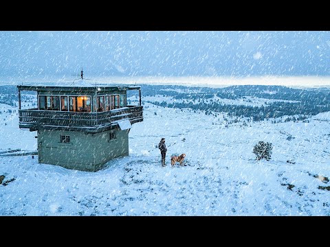 Stranded in a BLIZZARD at a Mountain Top Cabin! Montana, USA