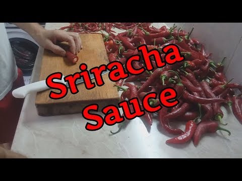 Sriracha. Шрирача вкуснее острой аджики.Соус из острого перца.
