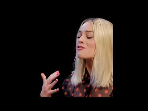 Margot Robbie and Sebastian Stan are 🔥 (Hot Ones parody)