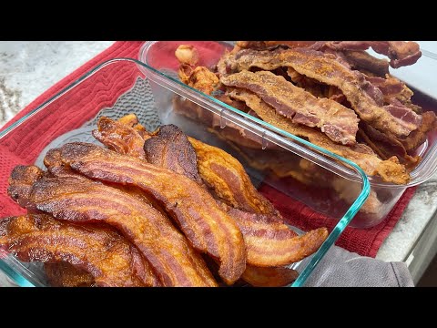 Bacon in the Oven (No splatter method) vs Pot on the Stovetop method.