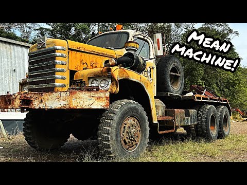 Will it START? RARE 60yr Old 6X6 Diamond Reo Recovery Truck!