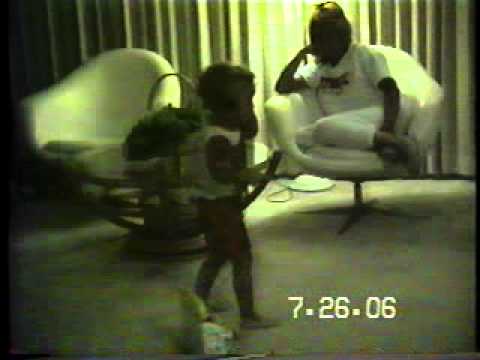 3 year old tells family to take their seats!