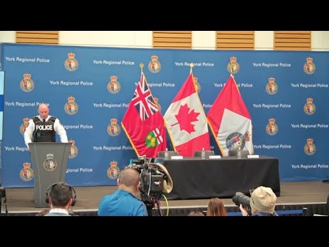 Toronto police officers charged in connection to organized crime