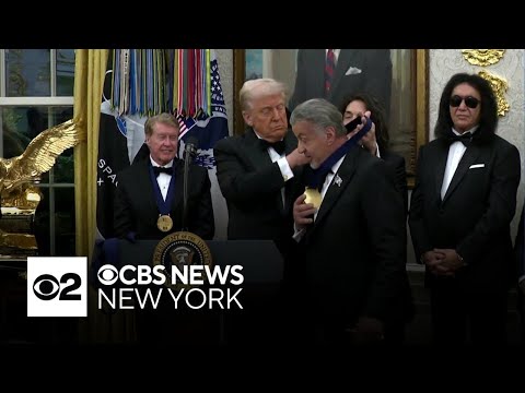 Trump presents 2025 Kennedy Center medals to honorees in Oval Office