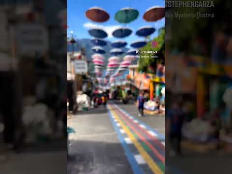 What my camera sees vs the shot 📸👌 #filmphotography #Hasselblad #guatemala