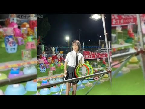 盘点套圈扮猪吃老虎系列，小伙套走老板小妹，大哥心里有苦说不出