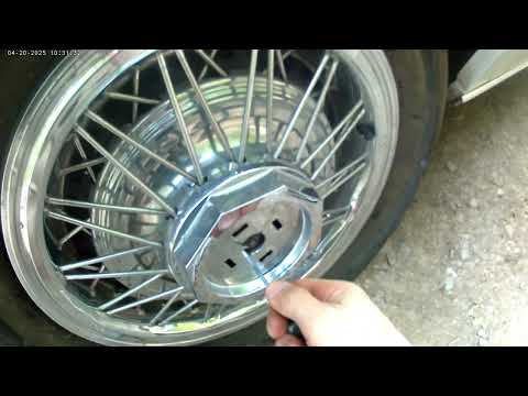 82 Lincoln Town Car spoke hub cap removal
