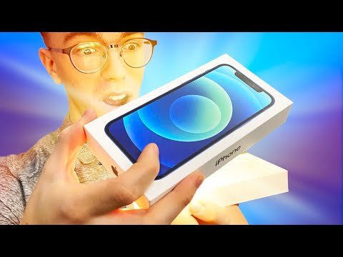 iPhone 12 Unboxing.