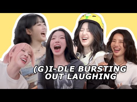 (G)I-DLE bursting out laughing