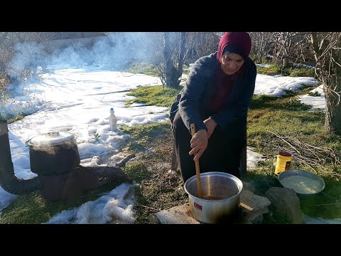 الفاصوليا بلحمة الخاروف على الحطب وبين الثلوج من ايد ست الحبايب