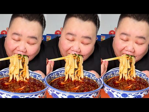 【大胃王挑戰】挑戰吃2米長的麵條！一整條吸著吃勁道爽滑，一口氣吃20根超滿足｜Food Challenge【櫻木花胖】