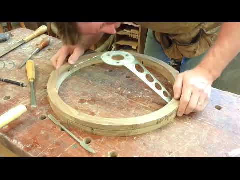 The making of a wood steering wheel