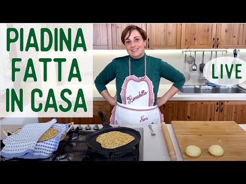 PIADINA FATTA IN CASA LIVE DI BENEDETTA - Ricetta Facile all'Olio di Oliva Senza Lievito