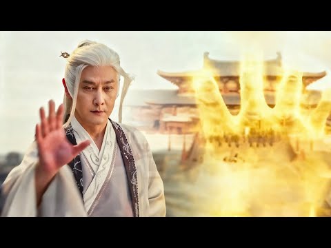 Unassuming old man—top mage—storms palace solo, one palm blasts all away