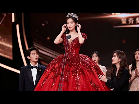 My husband thought I was just a housewife, he didn’t know I was a top translator!#250130qaB2