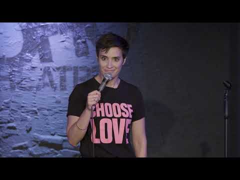 Jen Brister Talks Stand Up vs Motherhood