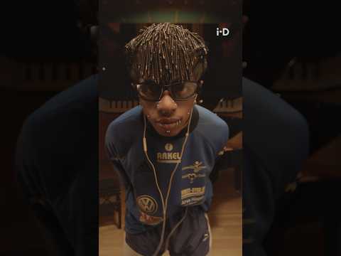 Teezo Touchdown touched ground due to a chair mishap. Watch now. #teezotouchdown