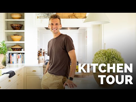 A Kitchen Tour 3 Years After the Renovation | Quick peek inside most of my cabinets and drawers!