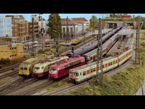H0 Model Train Journey – A summer morning in the 90s