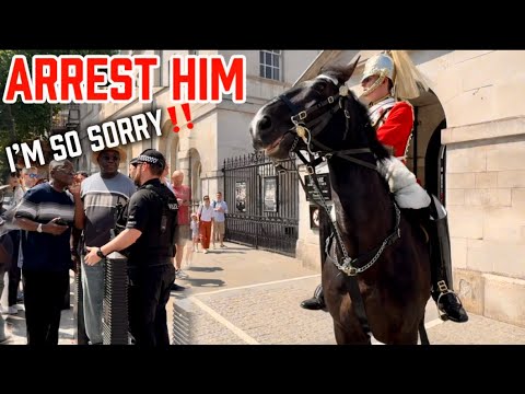 WARNING‼️❌Angry king’s Guard SCREAMED And CHARGES With His Horse at Stupid Man