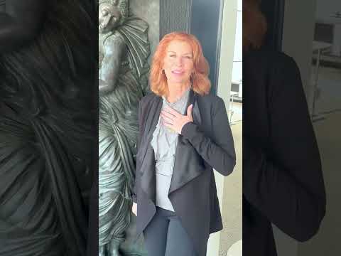 How to Decorate Your Walls with Character | Avery Lane Design Tips