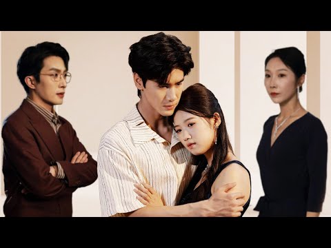 After losing her memories, she divorces him for freedom—only for him to regret it too late.