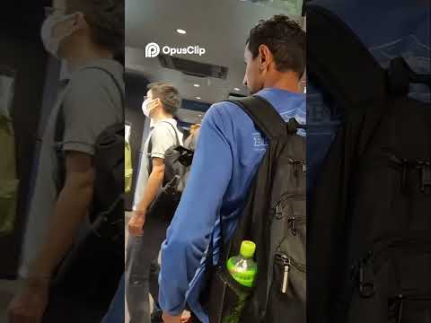 Finding the $3000 Huge Gundam Sazabi #gundam #thriftshopping #japan