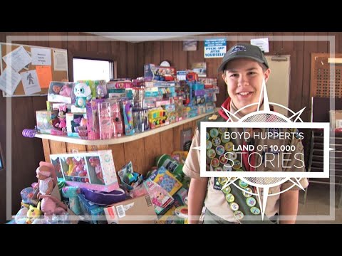 12-year-old buys $11,300 in Christmas presents for kids he doesn't know
