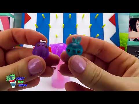 Spider Verse Spiderman Peter Porker Play Fizzy and Phoebe Disk Drop Game