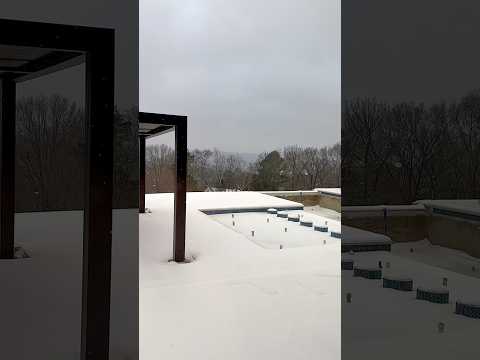 Dream yards aren’t just for the warm states 👀❄️#luxuryhome #pool #tennessee #outdoordesign