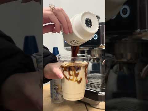 easy iced latte with cold foam 💌 took me 5 mins #coffeeathome #coldfoam #espressomachine #coffee