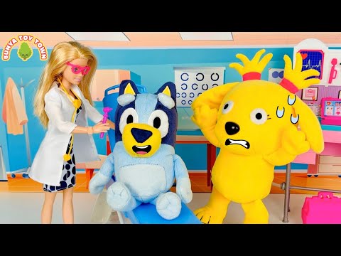 BLUEY'S Friend is Sick - Don't Be Scared Of The Doctor | Lessons For Kids | Bluey Toys Pretend Play