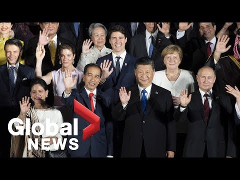 G20 summit: World leaders pose for "family photo" in Osaka