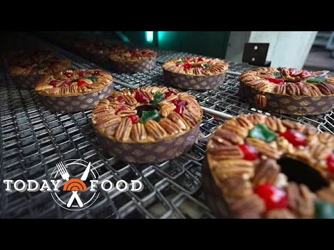 Inside the Storied Fruitcake Bakery That Serves Holiday Tradition