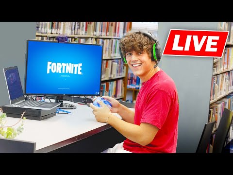Streaming in Public Prank!