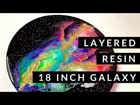 Galaxy Resin: SUPER GORGEOUS with gold gilding flakes and glow effects!
