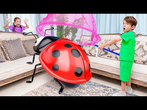 BUG ESCAPE! Alex and Dasha’s Funny Bug Chase