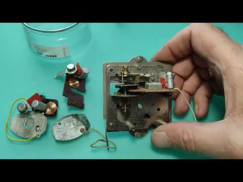 Watch repair. Electromechanical and quartz watches.