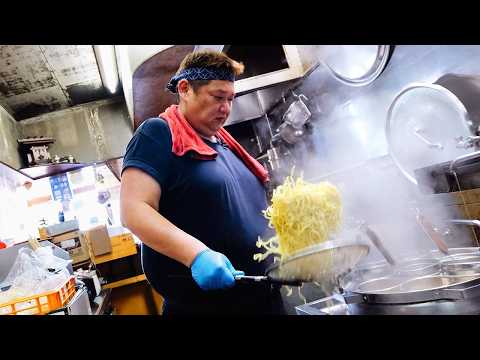 1.5kg “Regular” Ramen?! Monster-Sized Pork Back Fat Ramen Shop丨Egg Fried Rice-Wok Skills In Japan