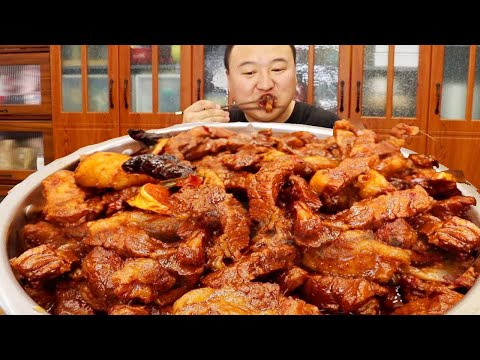 🔥【红烧肥牛饭】红烧肥牛饭香到阿强狂飙汗，汤香肉烂暖呼呼，肉汁拌饭超满足！