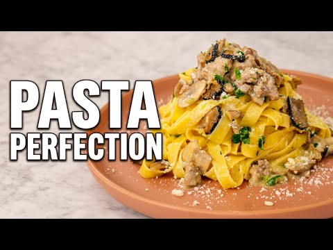 How to Make CREAMY MUSHROOM and SAUSAGE PASTA Like an Italian