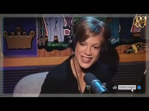 Tori Spelling's Unforgettable Awkwardness with Howard Stern (HD)