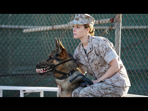 بنت شجاعه اتحدت نفسها وقررت تدخل الجيش وتروض أشرس كلب فيه (قصة حقيقية)