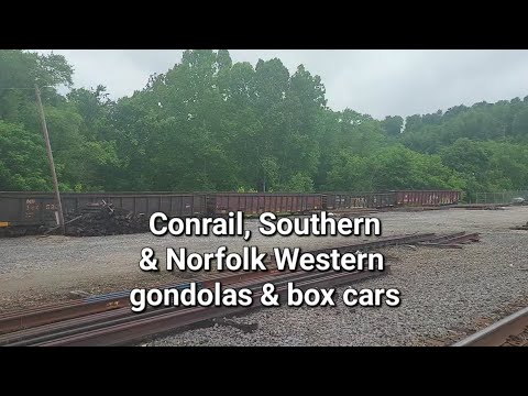 Some Pretty Cool Old Railroad Cars plus Norfolk Southern Changing Ties