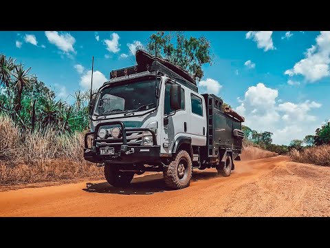 CRAB CLAW ISLAND - EXPLORING DUNDEE BEACH in our ISUZU NPS 4x4 - SUNSETS OVER STINGRAY HEAD