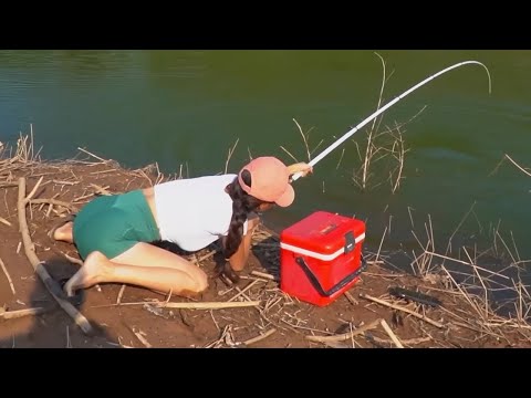 The beautiful woman spent her 170 fishing in the reservoir. The big ye not only had arrogant rules