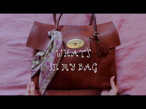 WHAT'S IN MY BAG 👛✂️  my absolute daily essentials as a crafty girl