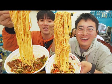 The prices in Xinjiang's small town are scary! Delicious food at such a cheap price! [Daoyue]